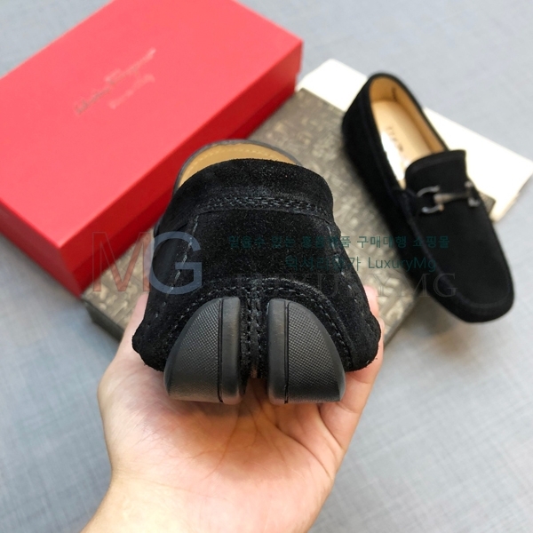��󰡸� ���� FO56620