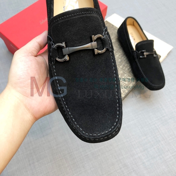 ��󰡸� ���� FO56620