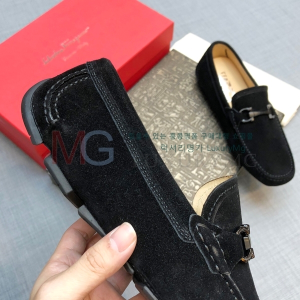 ��󰡸� ���� FO56620