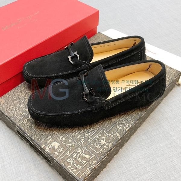 ��󰡸� ���� FO56620