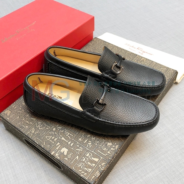 ��󰡸� ���� FO56620-1
