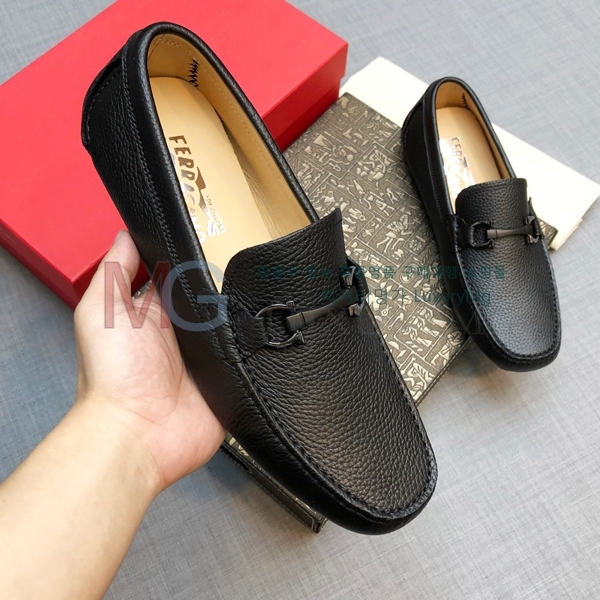 ��󰡸� ���� FO56620-1
