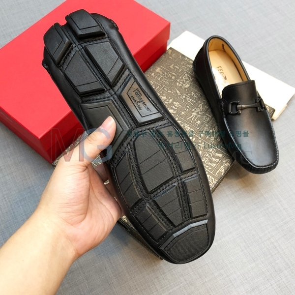 ��󰡸� ���� FO56620-2