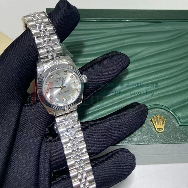 (200�� ����ǰ) �η��� ���̽��� ������� ��������Ʈ �ð� RO177651-3(28mm)