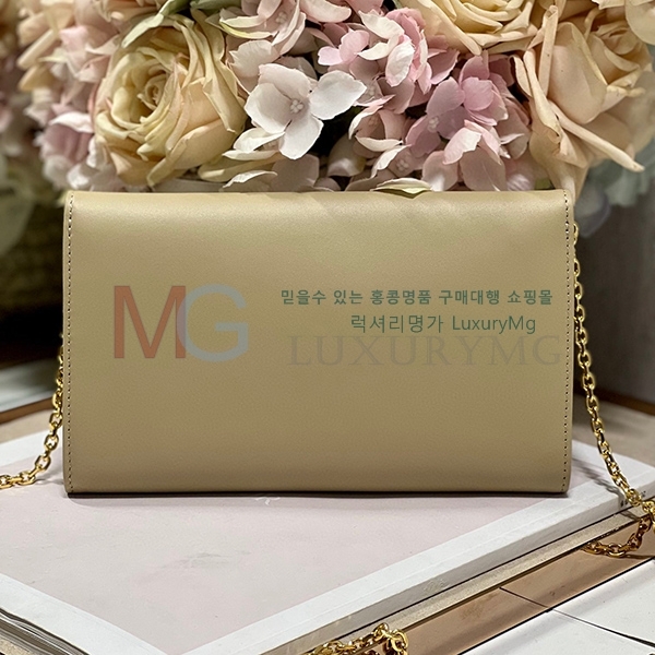 ��� �ٺ� �̽�Ʈ ����Ʈ �Ŀ�ġ M5703-3