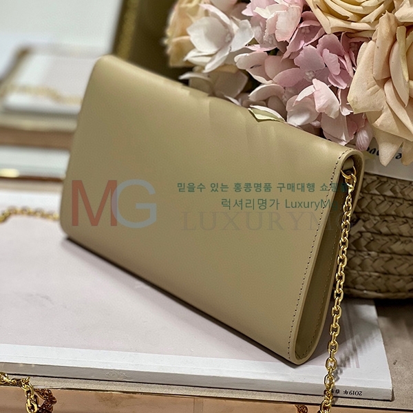 ��� �ٺ� �̽�Ʈ ����Ʈ �Ŀ�ġ M5703-3