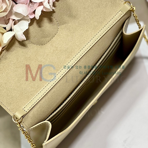 ��� �ٺ� �̽�Ʈ ����Ʈ �Ŀ�ġ M5703-3