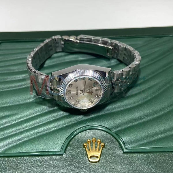 (200�� ����ǰ) �η��� ���̽��� ������� ��������Ʈ �ð� RO177651-3(28mm)