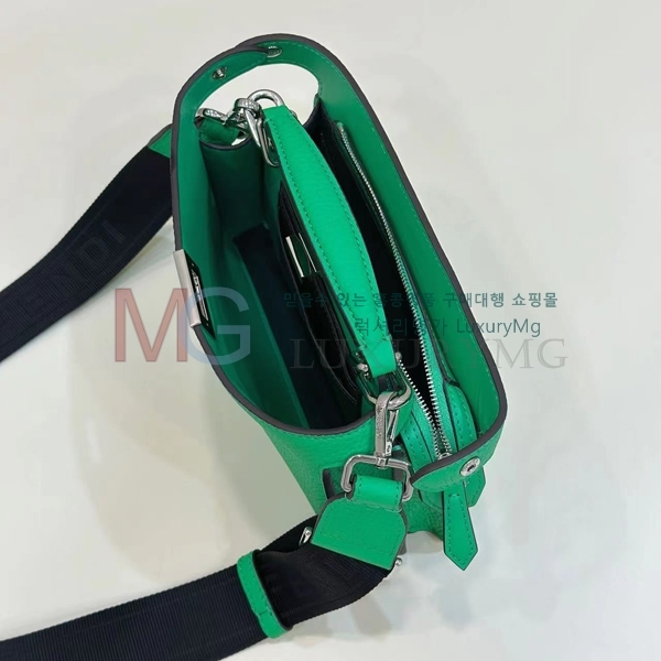 ��� ��ī�� ��Ʈ�� F5822-4