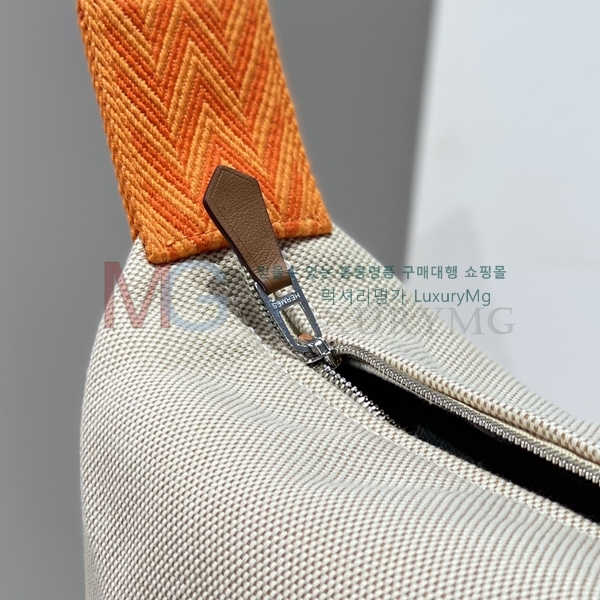 �����޽� �긮���귢 Ʈ���� ���� �Ŀ�ġ H58971-13