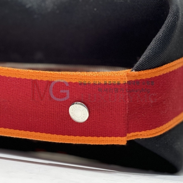 �����޽� �긮���귢 Ʈ���� ���� �Ŀ�ġ H58971-9