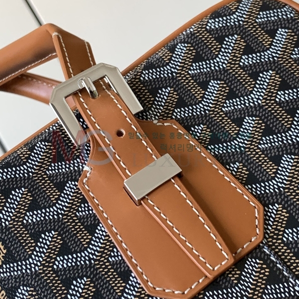 ���ߵ� �Ϲٻ�� ��ť��Ʈ ���̽� PM 0201518-5
