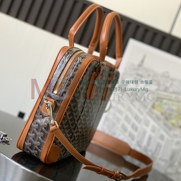 ���ߵ� �Ϲٻ�� ��ť��Ʈ ���̽� PM 0201518-5