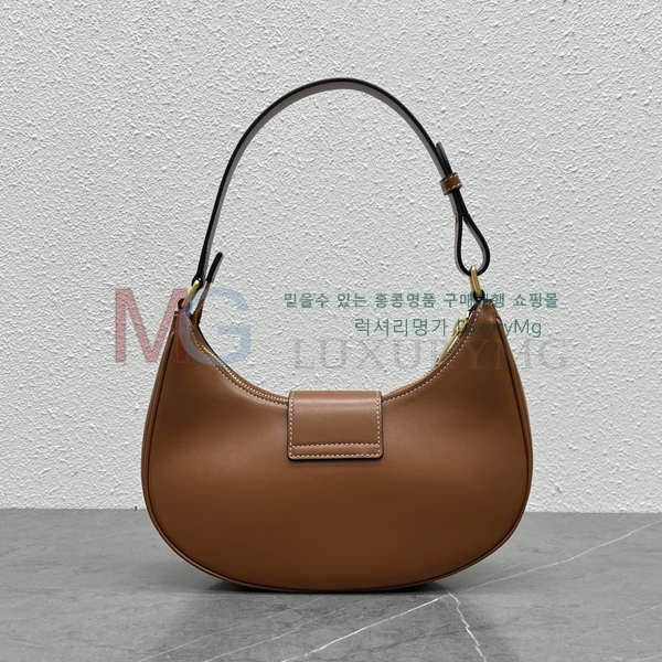 ������ Ʈ������ �ƹ� Ʈ������ ȣ���� 114493-3