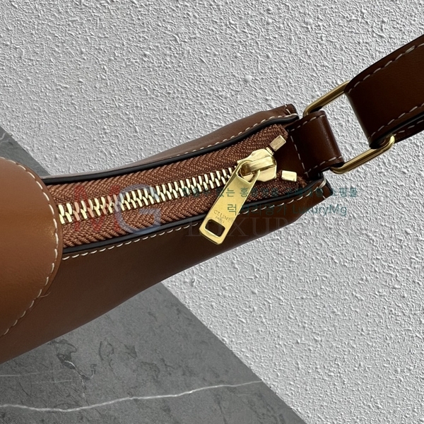 ������ Ʈ������ �ƹ� Ʈ������ ȣ���� 114493-3