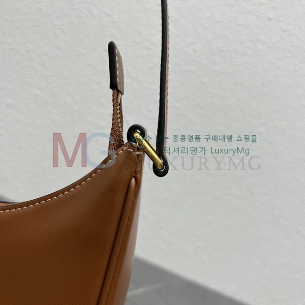 ������ Ʈ������ �ƹ� Ʈ������ ȣ���� 114493-3