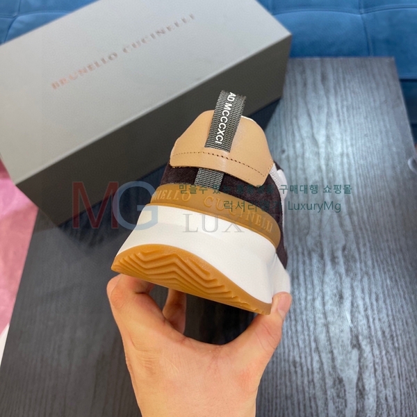 ���ڷ� ��ġ�ڸ� ���� ����Ŀ�� BC4502381