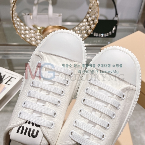  �̿�̿� ���� ����Ŀ�� �� M506621