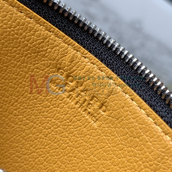���ߵ� �μ�Ʈ ���̽� ���� G8503-2