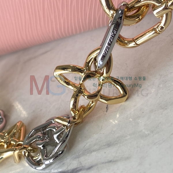 ���̺��� Ʈ����Ʈ �̴� ����� M22768-1