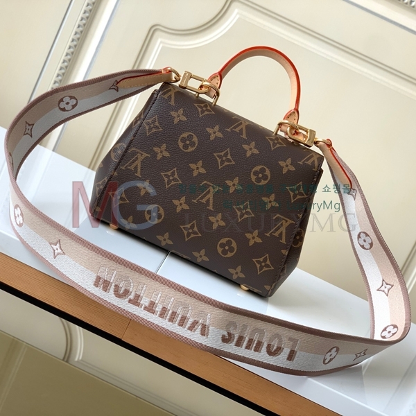 ���̺��� Ŭ��� ���׷� �̴� M46055
