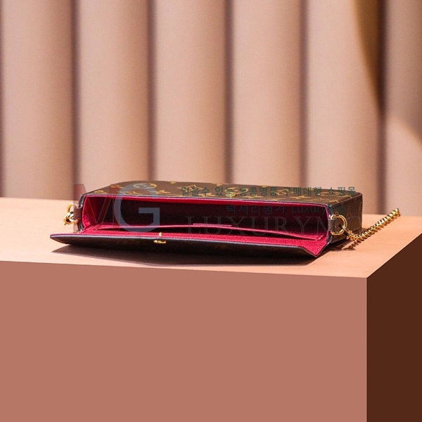 ���̺��� ����Ʈ ũ�ν��� M61276-100