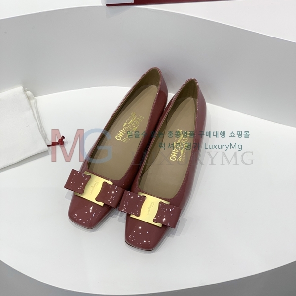 ��󰡸� ������ FEL509181