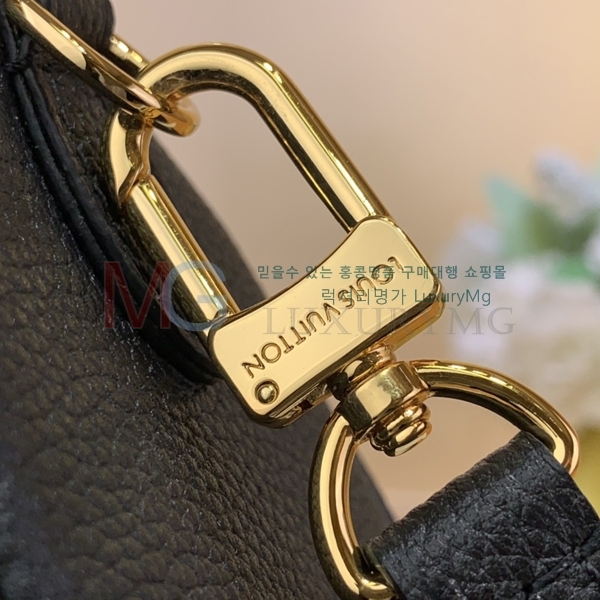 ���̺��� ���� ���ǵ� M46745