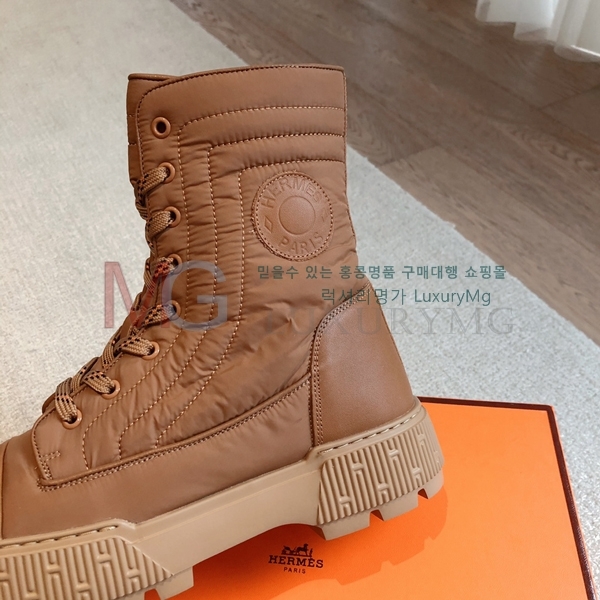 �����޽� ���� �������� HE4A552