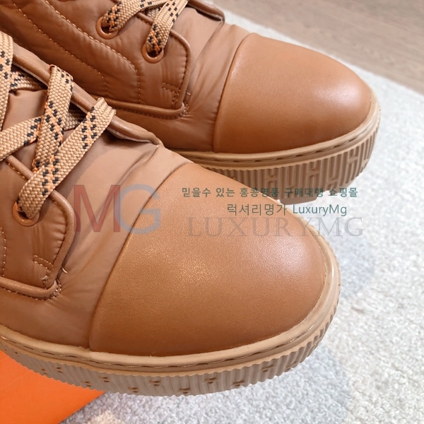 �����޽� ���� �������� HE4A552