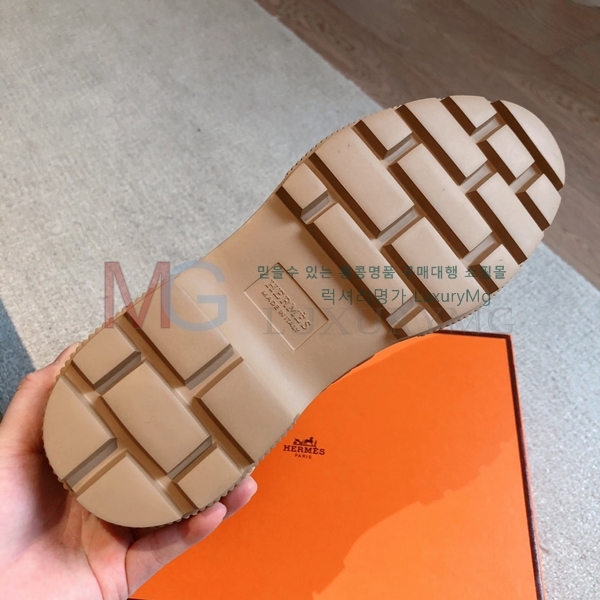 �����޽� ���� �������� HE4A552