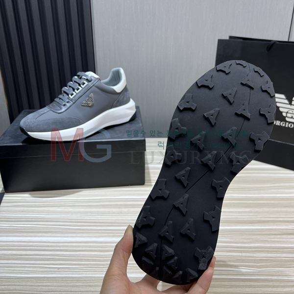 �˸��� ����Ŀ�� AM32204