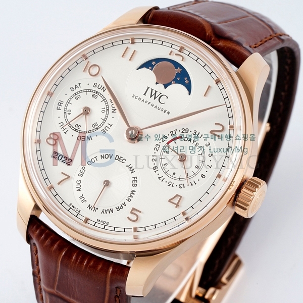 ���̴������� �����ƽ �ð� W371220-4 (42.2mm)