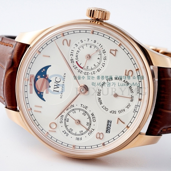 ���̴������� �����ƽ �ð� W371220-4 (42.2mm)