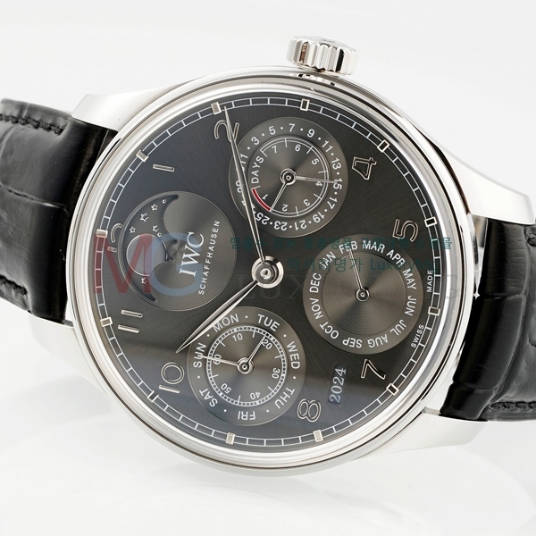 ���̴������� �����ƽ �ð� W371220-1 (42.2mm)