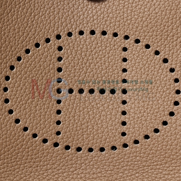 �����޽� ������ �̴� H126666-8