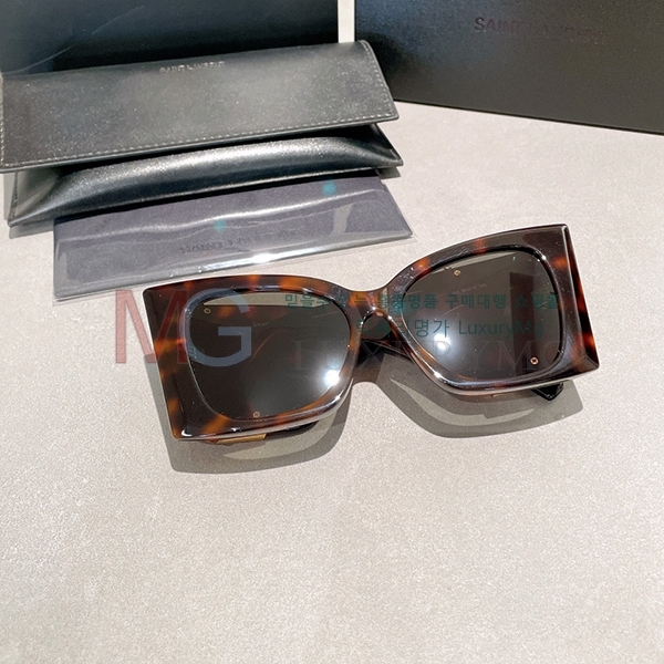 ���ζ� ���۶� 9YSL0228-3