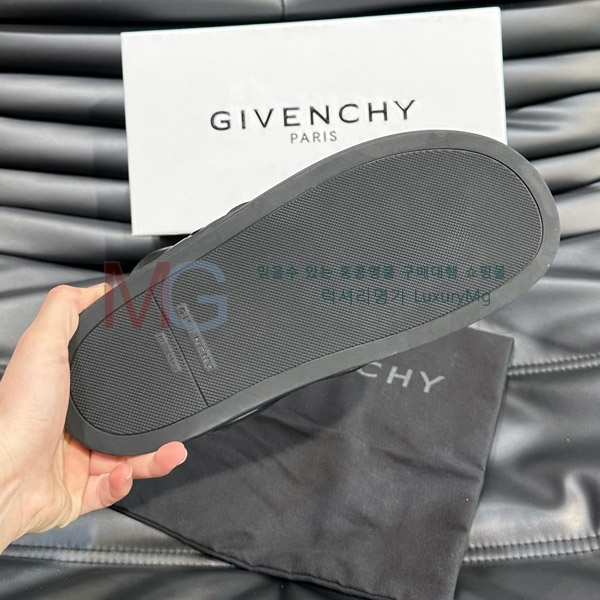 ����� ���� �ɸ� J3V567792-1