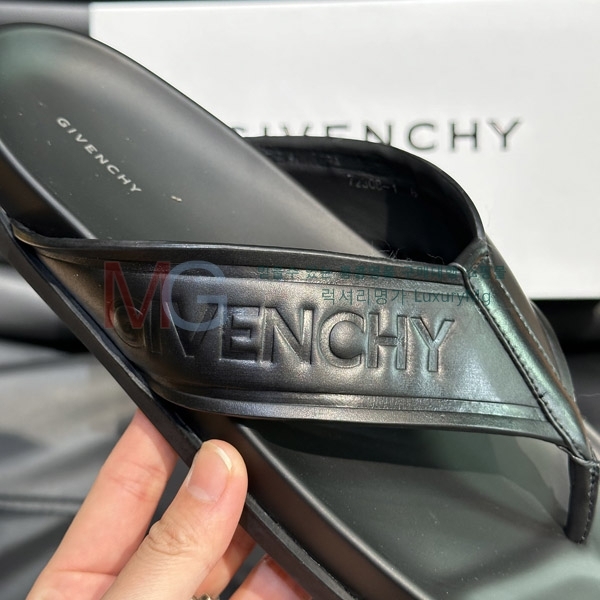 ����� ���� �ɸ� J3V567792-1