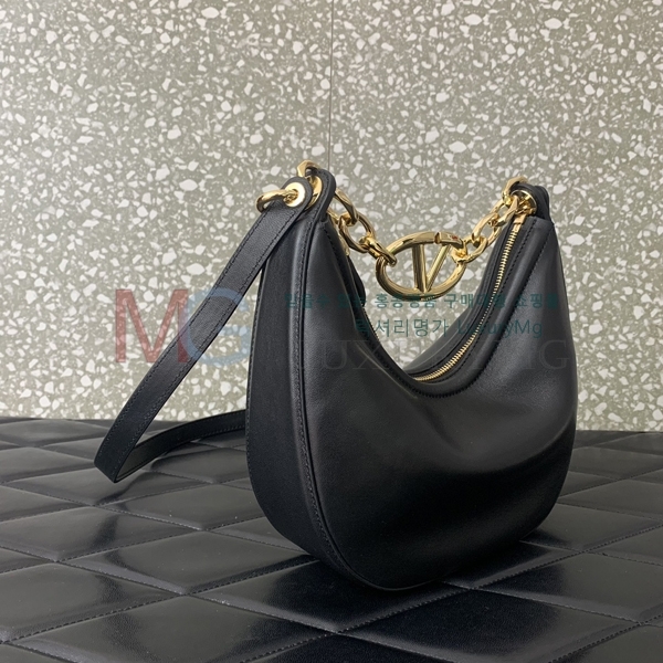 �߷�Ƽ�� ���̷ΰ� �� �̴� ȣ���� V0096-2
