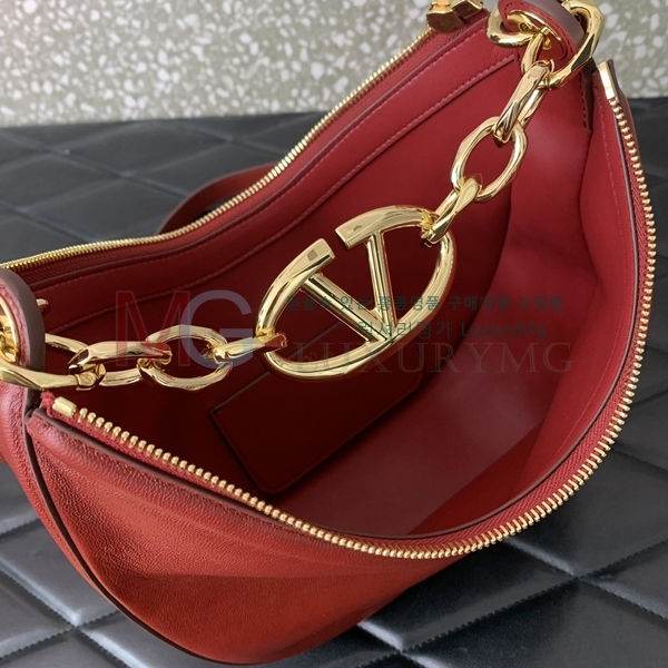 �߷�Ƽ�� ���̷ΰ� �� �̴� ȣ���� V0096-3