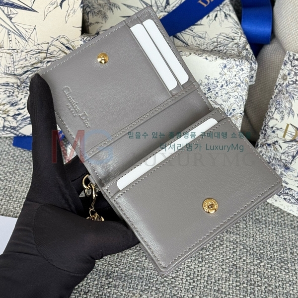 ��� ���̵� �÷� ī������ S0011-1