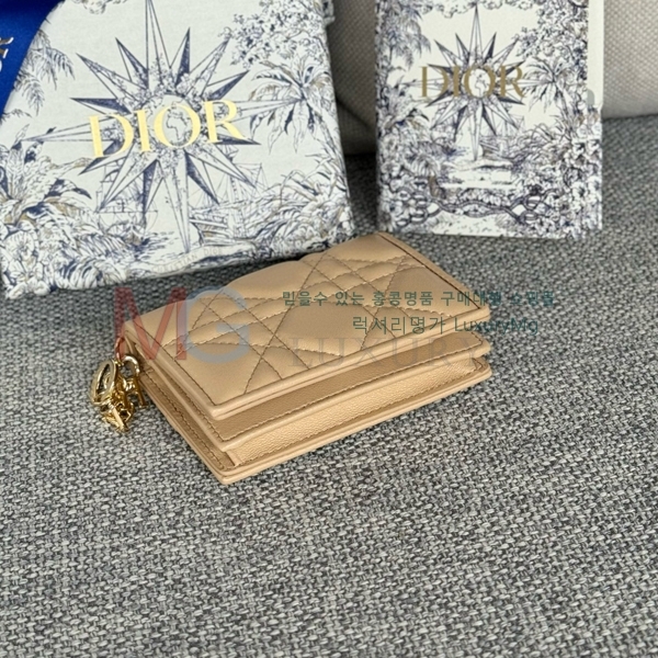 ��� ���̵� �÷� ī������ S0011-4