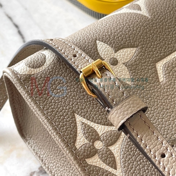 ���̺��� �´��� BB ��Ʈ�� M46993-102