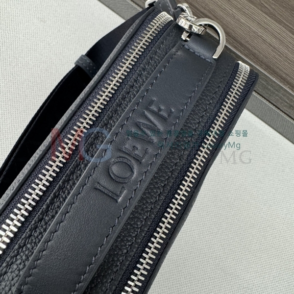 �ο��� �̴� ī�޶� ũ�ν��� 062399-2