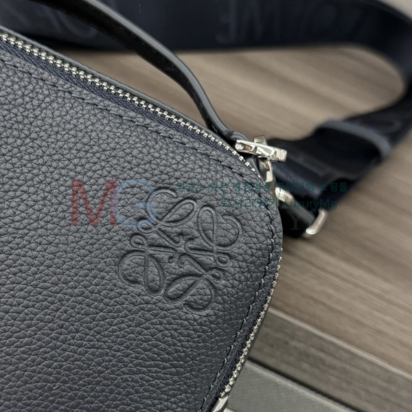 �ο��� �̴� ī�޶� ũ�ν��� 062399-2