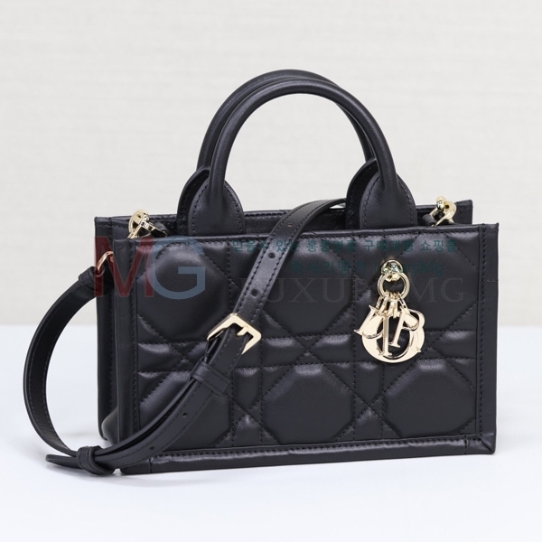 ��� �̴� �� ��Ʈ�� M557773-10