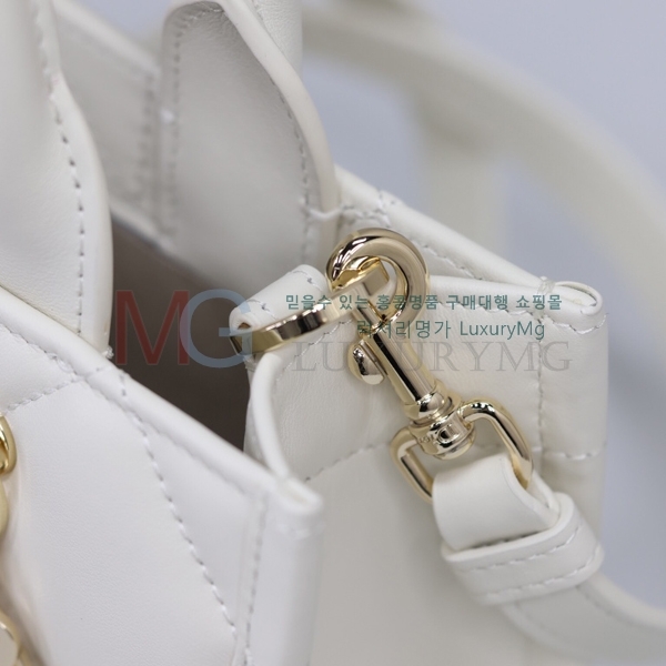 ��� �̴� �� ��Ʈ�� M557773-11