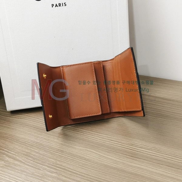 #������ ���� 3�� ���� Ʈ������ ĵ���� �� 10D572-1