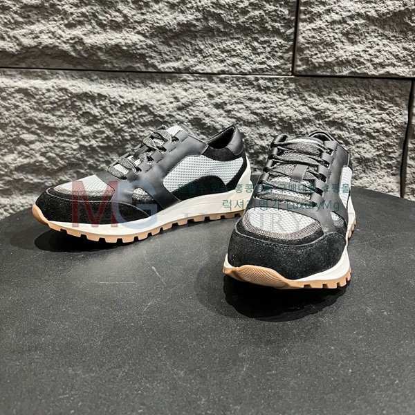 ���ڷ� ��ġ�ڸ� ���� ����Ŀ�� B651213-3